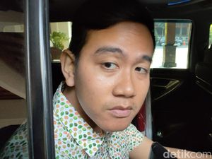 2 Mahasiswa Solo Gugat Batas Usia Capres ke MK, Gibran: Mungkin Pengin Nyapres