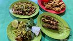 Pedas Menyengat, Ayam Goreng dan Teri Sambal Pecok di Mangga Besar