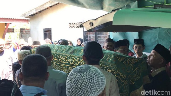 Jenazah Redho korban mutilasi di Sleman tiba di rumah keluarga di Pangkalpinang.