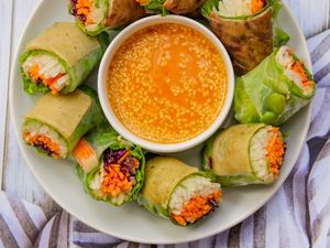 Cuan Bisnis Salad Roll, Omzet Sebulan Capai Rp 20 Juta