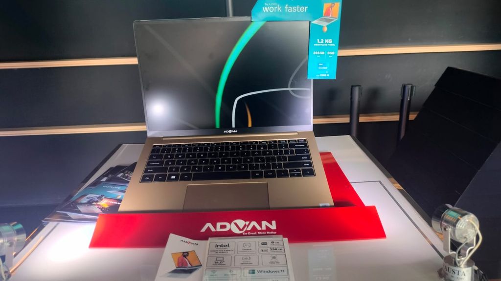 Laptop Advan