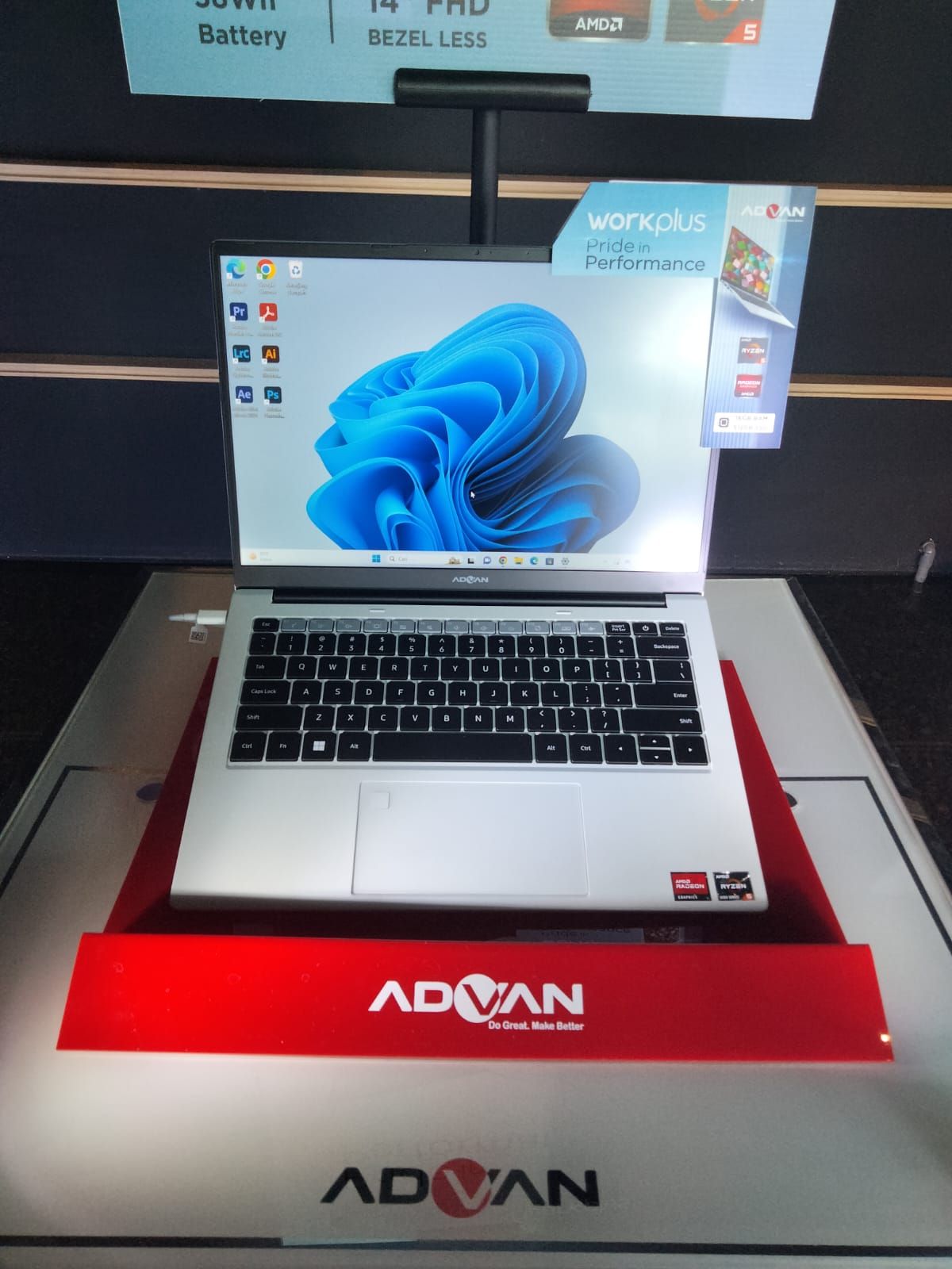 Laptop Advan