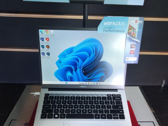 Laptop Advan