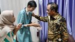 Momen Mahfud Md Jenguk Sultan Korban Kabel Menjuntai di RS Polri