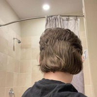 Menghabiskan uang hingga ratusan ribu rupiah untuk potongan rambut yang hasilnya seperti memakai wig terbalik. Foto: Dok. Reddit