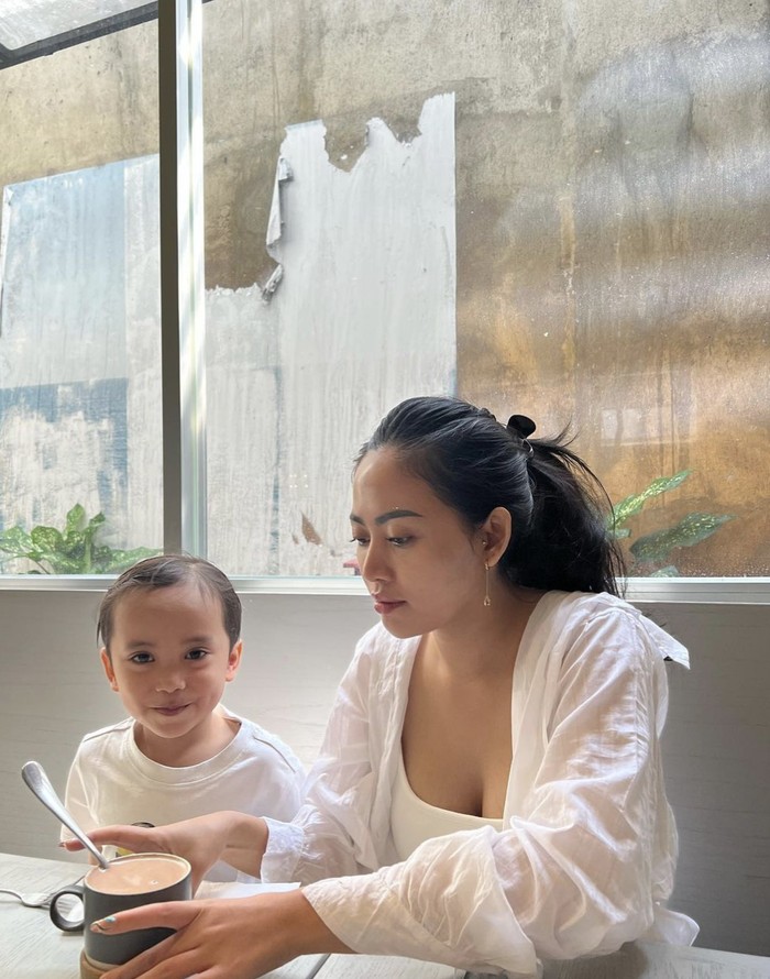 Rachel Vennya Hobi Bikin Bekal Anak dan Berbagi Makanan Gratis Rachel Vennya Hobi Bikin Bekal Anak dan Berbagi Makanan Gratis