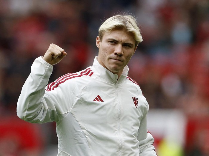 Soccer Football - Pre Season Friendly - Manchester United v RC Lens - Old Trafford, Manchester, Britain - August 5, 2023  New Manchester United signing Rasmus Hojlund before the match Action Images via Reuters/Jason Cairnduff