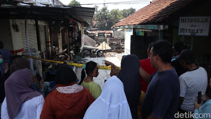 Suasana Pasar Sadang Serang, Kota Bandung, Sabtu (5/8/2023) pascakebakaran.