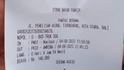 Struk parkir yang dikeluhkan sopir pariwisata di kawasan Berawa, Kecamatan Kuta Utara, Badung, baru-baru ini.