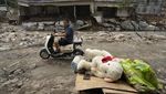 Desa di Beijing Porak-poranda Usai Diterjang Banjir