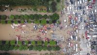 Foto Udara Banjir Yang Menerjang China