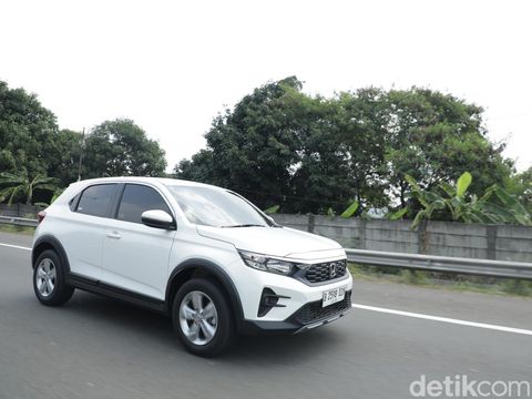 Honda WR-V tipe E CVT