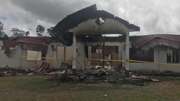 Kantor KPU Yahukimo, Papua Pegunungan, hangus dilahap api.