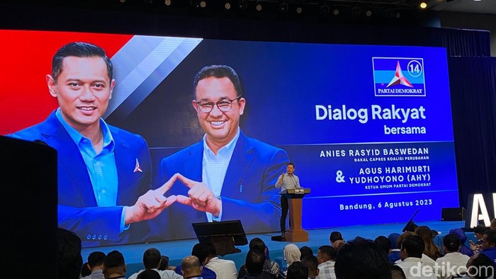 Ketum Demokrat Agus Harimurti Yudhoyono di acara Dialog Rakyat di Bandung.