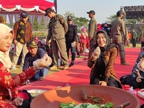 Festival Kuliner Khas Mojokerto, Bupati Ulek Sambal Wader di Layah Jumbo