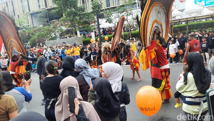 Penampilan Reog Ponorogo di CFD Sudirman-Thamrin, Jakarta (Annisa Aulia/detikcom)