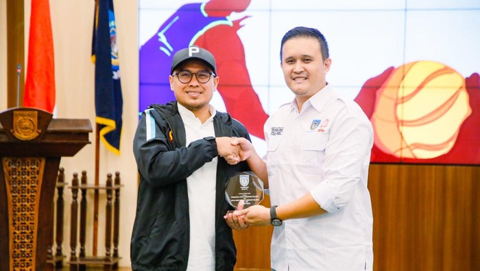 PERBASI Kota Tangerang Selatan sudah membentuk kepengurusan baru periode 2023-2027. Hisyam Diah resmi dilantik sebagai Ketua Umum.