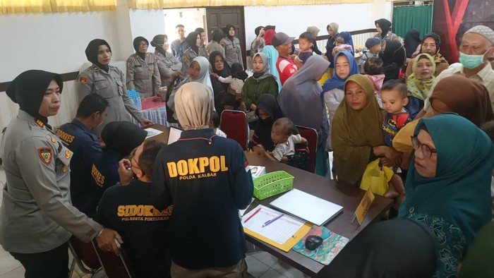 Posyandu Presisi dibuka dan lakukan pemeriksaan kepada ibu hamil, menyusui, dan anak-anak untuk mengatasi masalah stunting di Kota Pontianak, Kalbar.