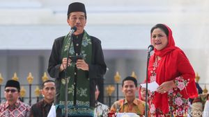 Potret Jokowi dan Iriana Berbusana Betawi Buka Istana Berkebaya