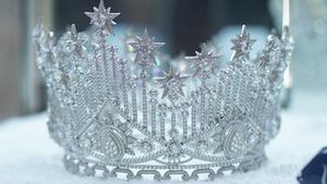 Potret Mahkota Miss Universe Indonesia, Dibuat dari Emas dan 8.000 Kristal