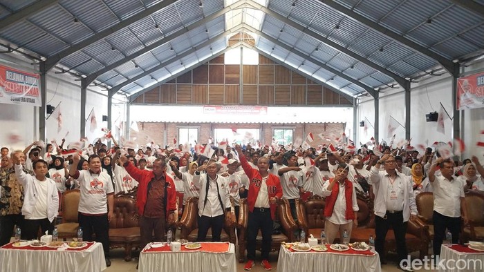 Relawan Buruh Sahabat Ganjar saat deklarasi di Medan. (Foto: Finta Rahyuni/detikSumut).