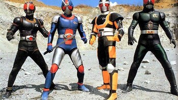 Barangkali ini adalah serial superhero terpopuler di masa silam. Yakni Ksatria Baja Hitam. Ia kemudian bertranformasi menjadi Baja Hitam RX, RX Bio dan RX Robo dengan kelebihannya masing-masing.  Foto: Unwired