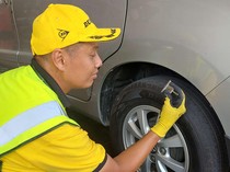 Ban Mulai Retak, Lebih Baik Tetap Berkendara atau Tidak?