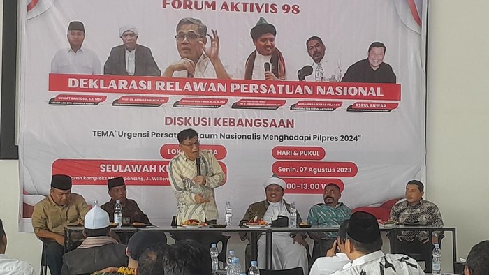 Budiman Sujatmiko saat hadiri deklarasi Relawan Persatuan Nasional di Deli Serdang. (Nizar Aldi/detikSumut)