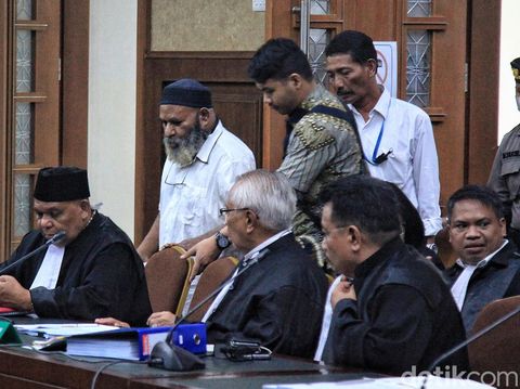 Emosi Lukas Enembe saat Dibilang Berjudi