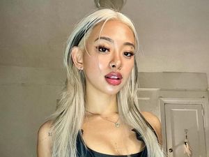 7 Foto Model yang Beradegan Mesra dengan Zayn Malik, Dulu Fans Fanatik