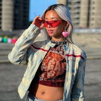 Dalam postingan tersebut, Grace kemudian memperlihatkan tulisannya pada 2014 di mana wanita tersebut tampak memuja Zayn Malik dan berharap bisa bertemu. Mata kita yang fana tidak layak melihat kecantikan sejati Zayn Malik yang berkilauan, Kalau aku bertemu seseorang seindah Zayn Malik, aku akan menangis, Aku bersedia membunuh keluargaku untuk menyentuh Zayn Malik, tulisnya. Foto: Instagram Grace Dumdaw