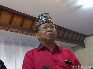 Koster Sindir ASN Bali Pakai Payung Saat Hujan Guyur Upacara HUT Ke-78 RI