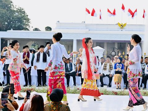 Istana Berkebaya baru pertama kali digelar di depan Istana Merdeka, Jakarta, pada Minggu sore, (6/8/2023). (Dok. Laily Rachev - Biro Pers Sekretariat Presiden)