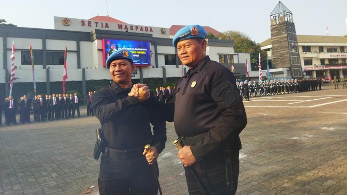 Komandan Paspampres (Danpaspampres) Mayjen TNI Rafael Granada Baay dan Panglima TNI, Laksamana Yudo Margono.