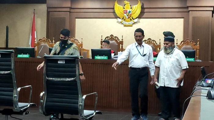 Lukas Enembe hadiri sidang di PN Jakpus (Mulia-detikcom)