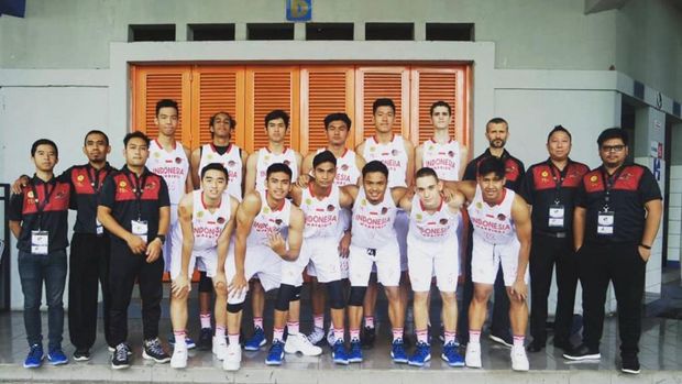 Maulana Fareza Tamrella saat masih menjabat manajer Timnas Basket Indonesia.