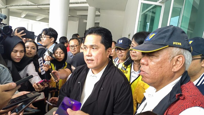Menteri BUMN dan Menteri PUPR di Gelora Bung Karno