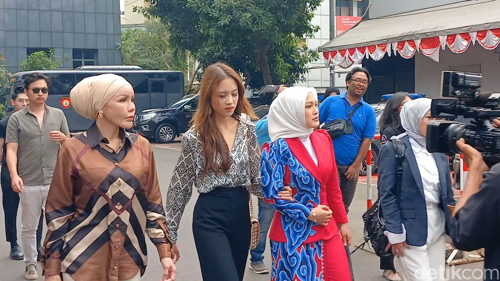 miss universe indonesia miss universe indonesia