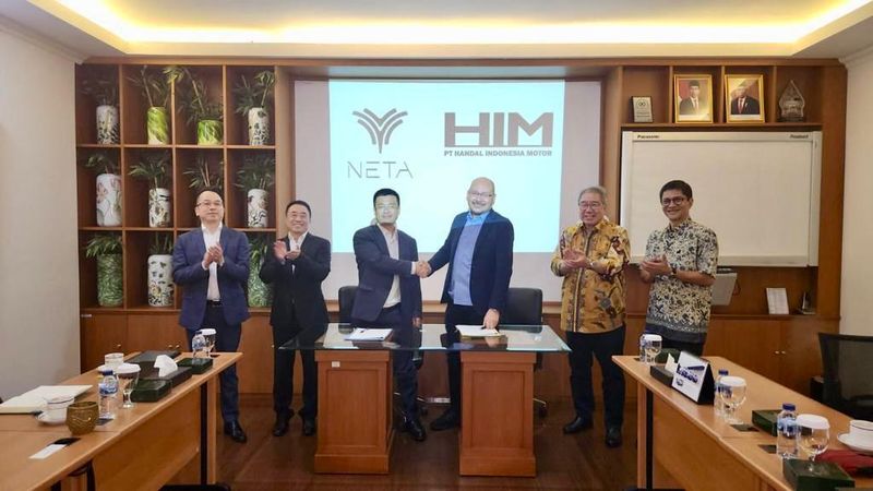 Neta menjalin kerja sama dengan PT Handal Indonesia Motor