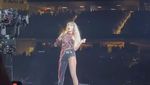 Seru Abis! 5 Gaya Nia Ramadhani Nonton Konser Taylor Swift di LA