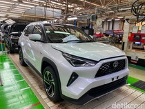 Toyota Gelontorkan Rp 2,5 Triliun Demi Yaris Cross, Rakit Baterai di Karawang