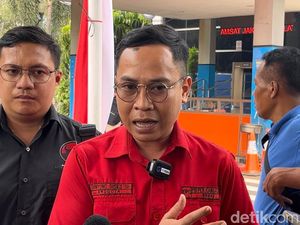 PDIP Laporkan HMI yang Bakar Bendera Partai saat Unras Bela Rocky Gerung