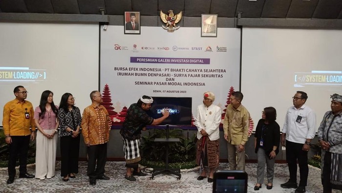 Peluncuran galeri investasi digital Rumah BUMN Denpasar pada Senin (7/8/2023) di kantor OJK Regional 8 Bali dan Nusra, Jalan WR. Supratman No. 1 Denpasar, Bali. (Ni Made Lastri Karsiani Putri-detikBali)