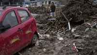 Jutaan orang dilanda peristiwa cuaca ekstrem dan gelombang panas berkepanjangan di seluruh dunia dalam beberapa pekan terakhir. Para ilmuwan menilai peristiwa ekstrem semacam itu diperburuk oleh perubahan iklim. AP Photo/Andy Wong