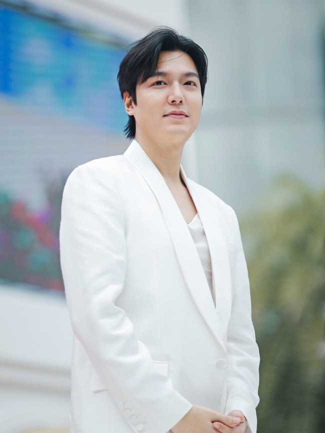 Potret 7 Artis Korea Manglingi Saat Berat Badan Naik, Lee Min Ho Hingga Rowoon