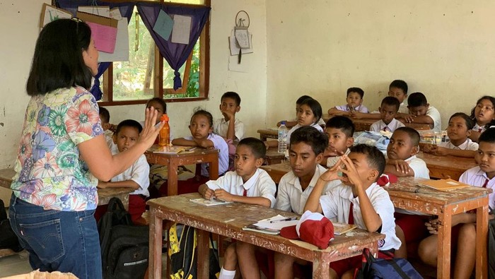 Perkuat Jiwa Muda dengan Mengajar Perusahaan penyedia layanan kesehatan terkemuka di Indonesia, APL (Anugerah Pharmindo Lestari) terus berkomitmen terhadap sustainability mengintegrasikannya ke dalam semua aspek operasinya.