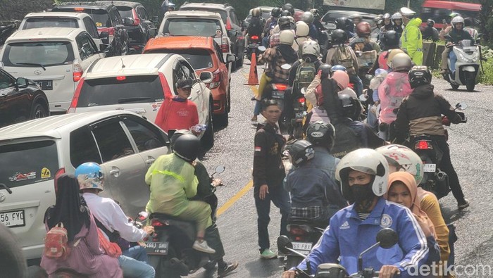 Potret kemacetan di jalur Puncak