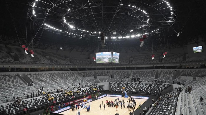 Potret Stadion Indoor Terbesar di RI yang Baru Diresmikan Jokowi Indoor Multifunction Stadium (IMS) di kawasan GBK, Jakarta, telah diresmikan, Senin (7/8/2023). IMS disebut menjadi stadion indoor terbesar di Indonesia.