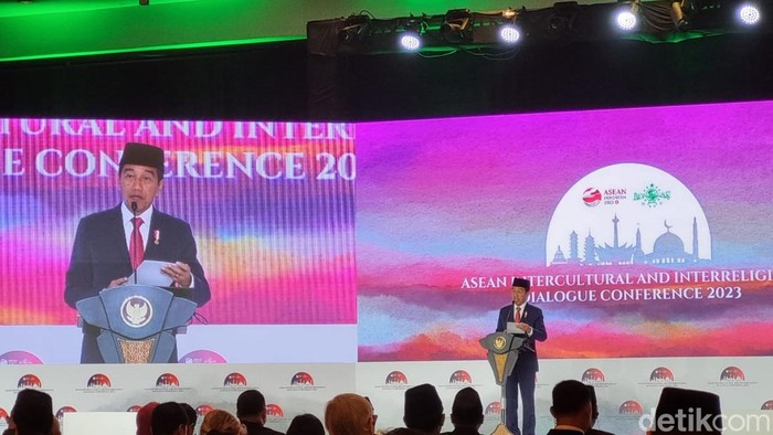 Presiden Jokowi membuka ASEAN IIDC 2023