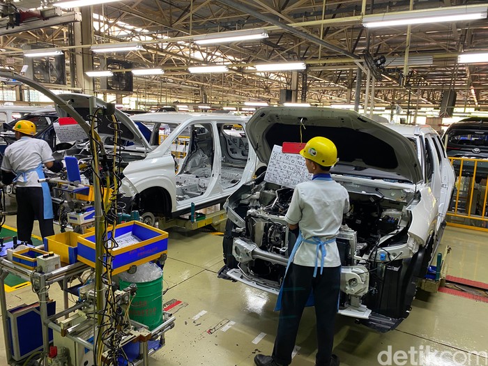 Proses Produksi Toyota Yaris Cross di Karawang